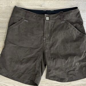 NWT Mountain Hardwear Brown Overlook Shorts Sz 2